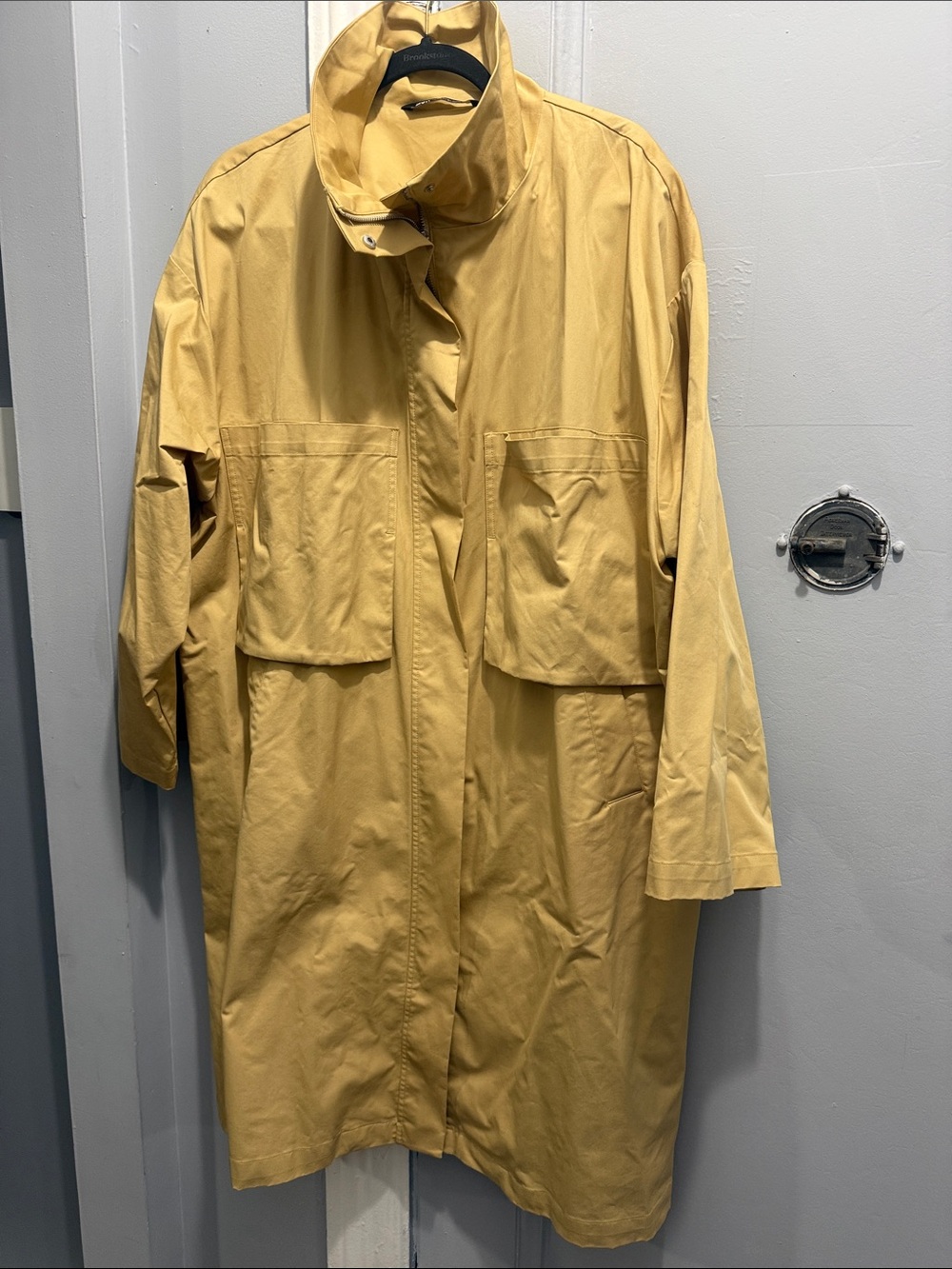 Zara oversized rain/ trench Coat. Size  M-L. Light mustard color.